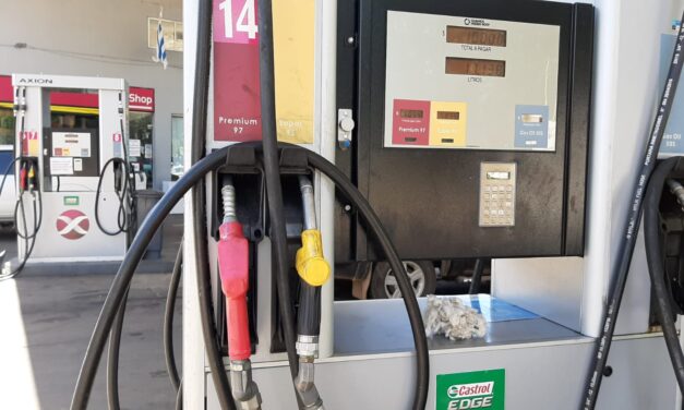 Baja el precio de los combustibles