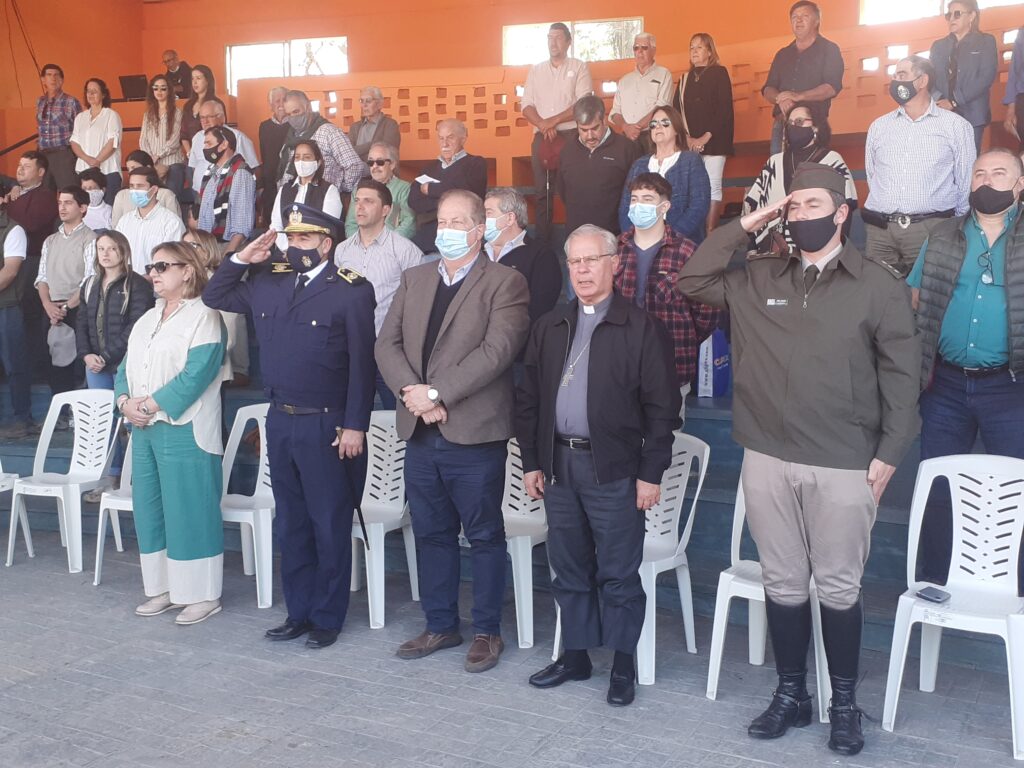 imagen de autoridades en el acto protocolar de la expo ganadera de tacuarembó