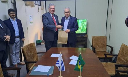 Uruguay y Brasil firman acuerdo