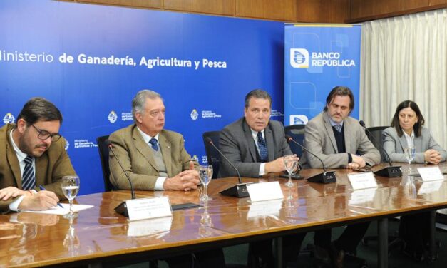 BROU otorga créditos a productores granjeros