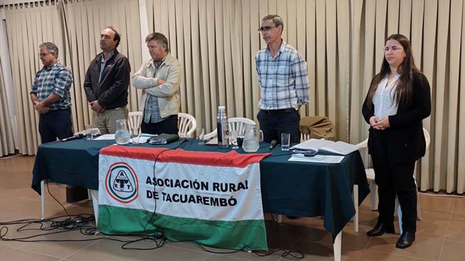 IMAGEN DE DIRECTIVOS, el nuevo presidente de la Asociación Rural de Tacuarembó es el Ingeniero Agrónomo Fausto Formoso Gallero.