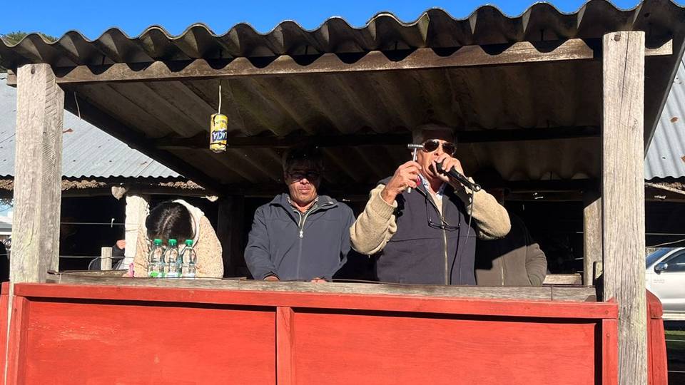 Paso Casildo: Excelente remate con destacada fila de terneros