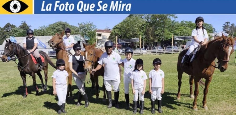 La Escuela de Equitación, que funciona en la Reserva López Lomba bajo la dirección de Ruben Rodríguez Abreu, realizó demostraciones en la Expo Tacuarembó.