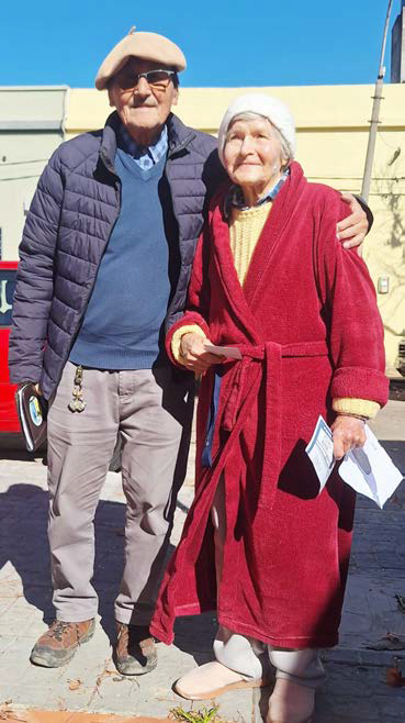 IMAGEN DE MIGUEL ANGEL Y DEIDA TORMESDulces, y no tan dulces, memorias de Costas del Avestruz.